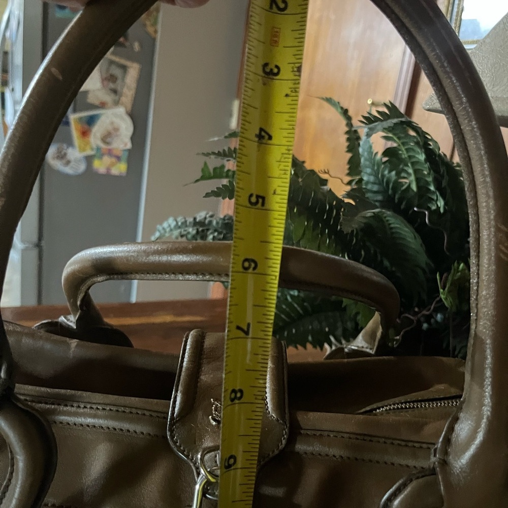Burberry Brown and Tan Shoulder Bag beautiful. Vintage. Large - Picture 7 of 16